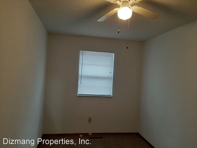 Foto del edificio - 3 br, 2 bath House - 1005 E. Guinevere St.