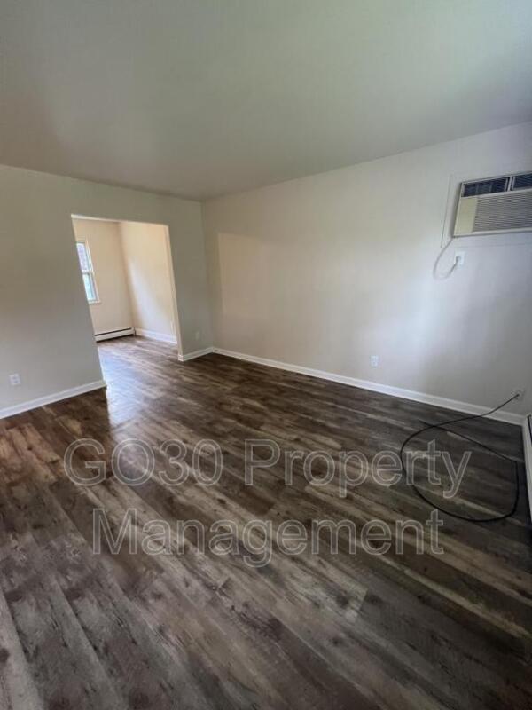 Building Photo - 4508 Washington Square Dr