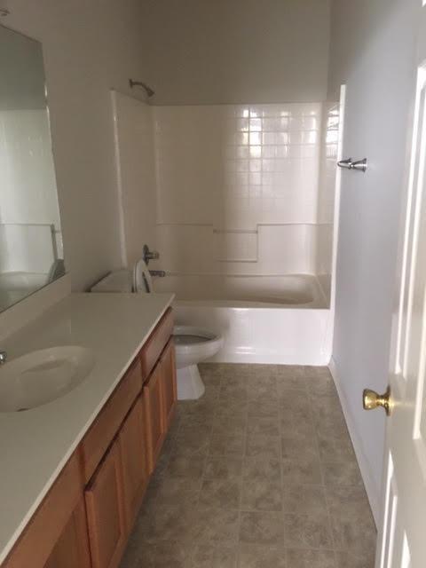 Building Photo - 515 Spartan Dr #7205