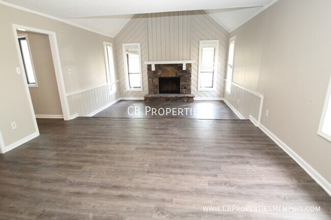 Building Photo - 2990 Ridgeway Rd