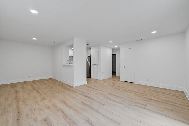 Foto del edificio - 2617 Ektom Dr