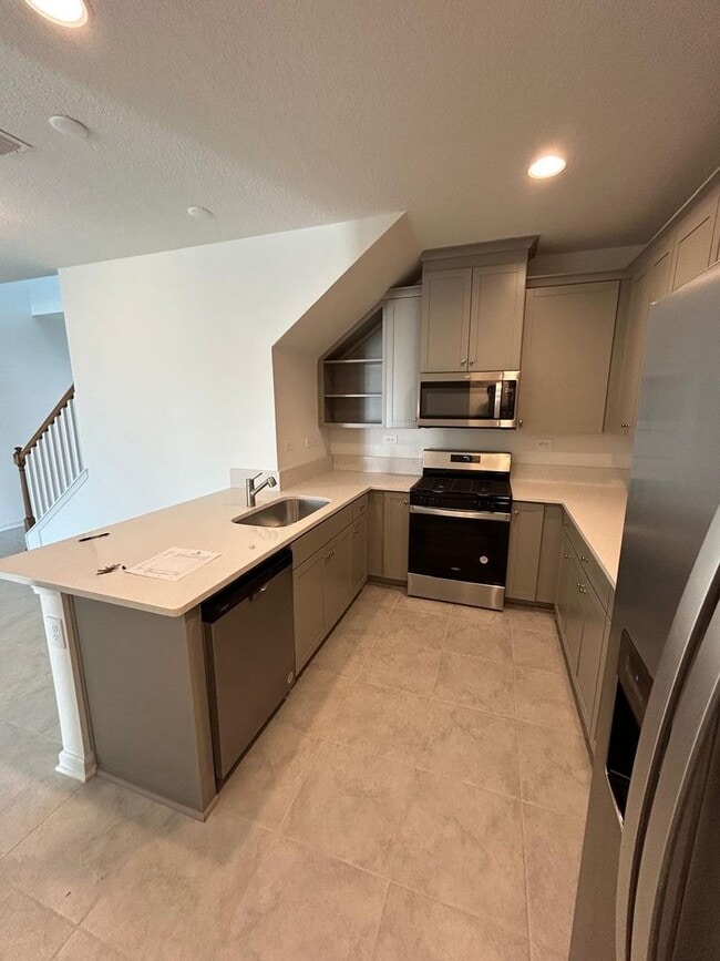 Foto del edificio - 631 Cherry Elm Dr