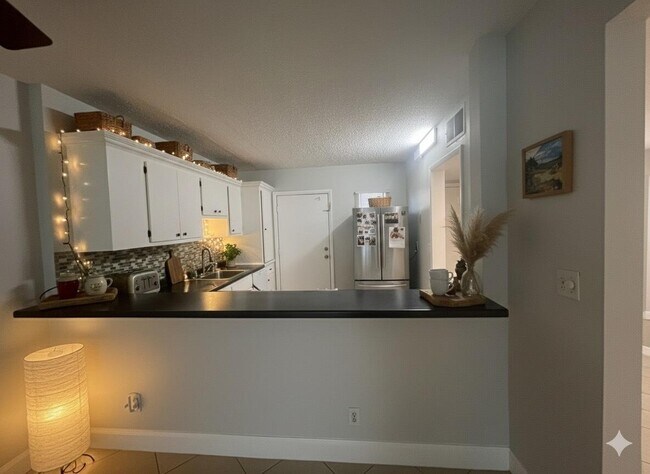 Building Photo - 4500 N Flagler Dr
