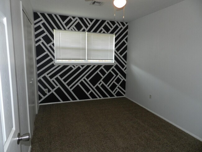 Foto del edificio - 413 NW 69th St