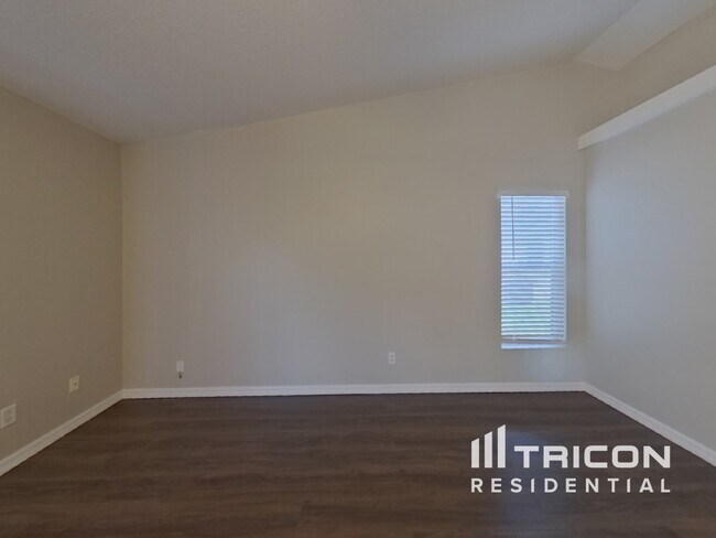 Foto del edificio - 15115 Margaux Dr