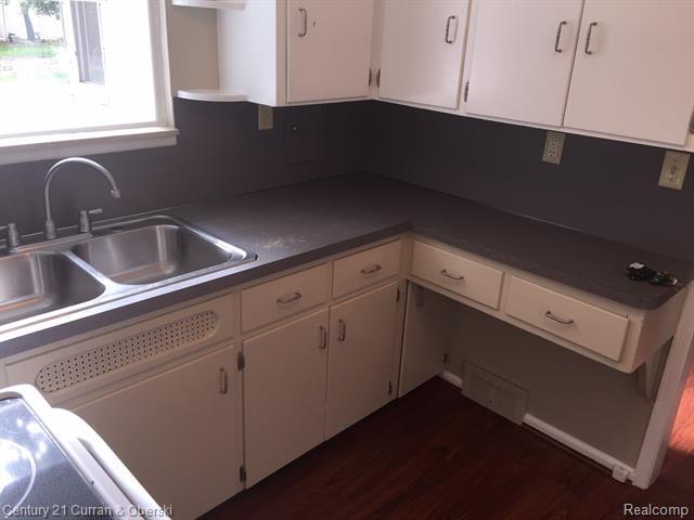 Building Photo - 3807 Brewster St
