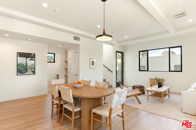 Foto del edificio - 2847 1/2 Marsh St