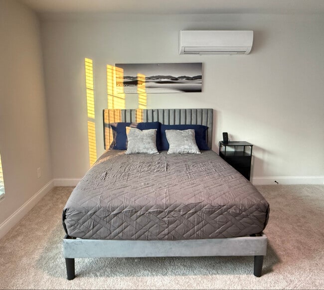 Building Photo - 4045 Grommet Ct