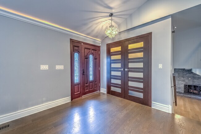 Building Photo - 1183 Betty Dr