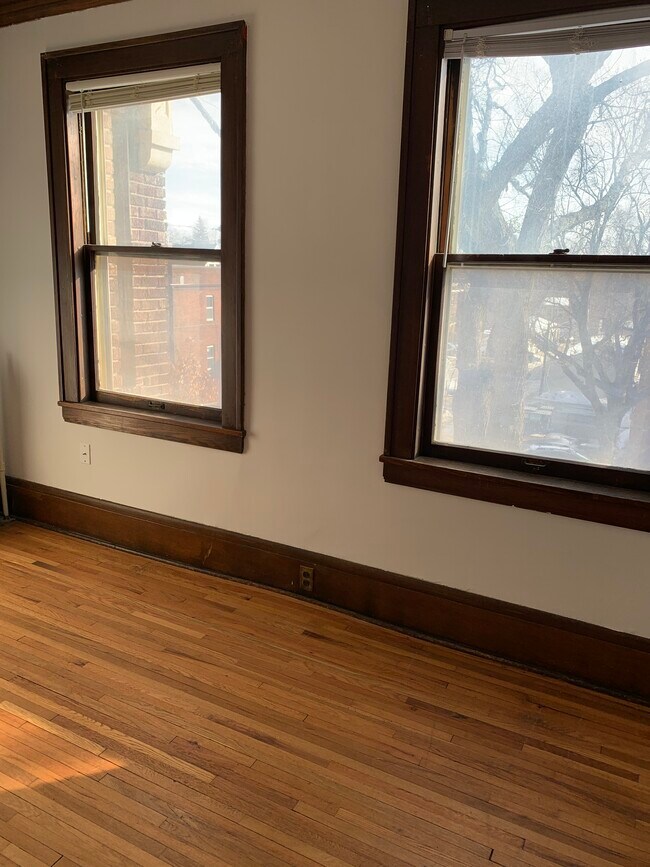 Building Photo - 1312 W 32nd St