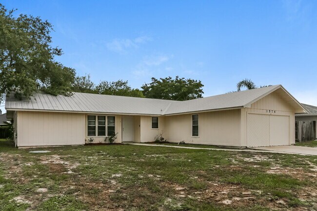Foto del edificio - 1574 SE Cownie St