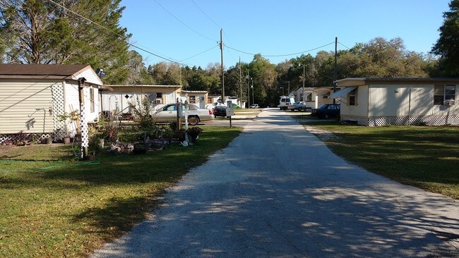 25 Space Mobile Home Park Apartments Brooksville Fl Apartments Com