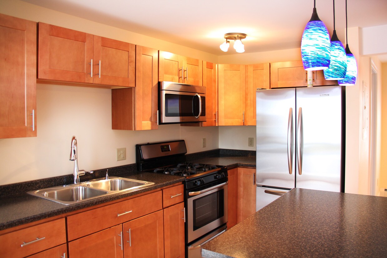 40 Intervale Ave Unit 7, Burlington, VT 05401 Apartment for Rent in