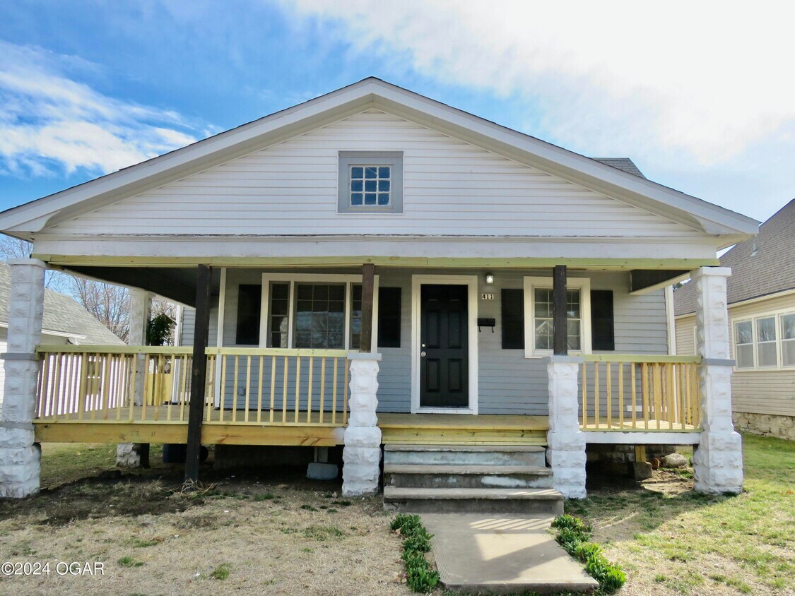 Primary Photo - 411 N Pennsylvania St