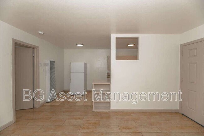 Foto del edificio - 728 Darina Ave