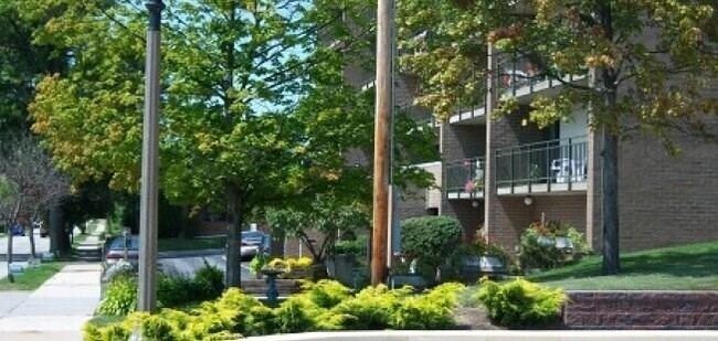 Foto del edificio - 126 W Church St
