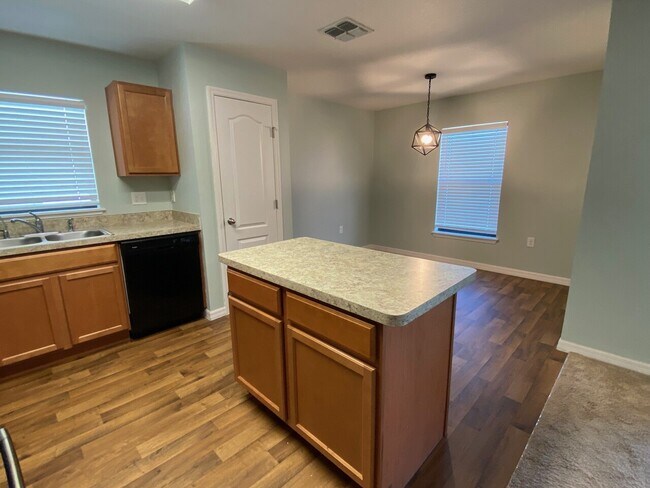 Foto del edificio - Chatham Walk Dr 740