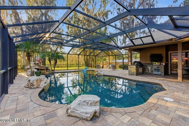 Foto del edificio - 114 Warren Cir