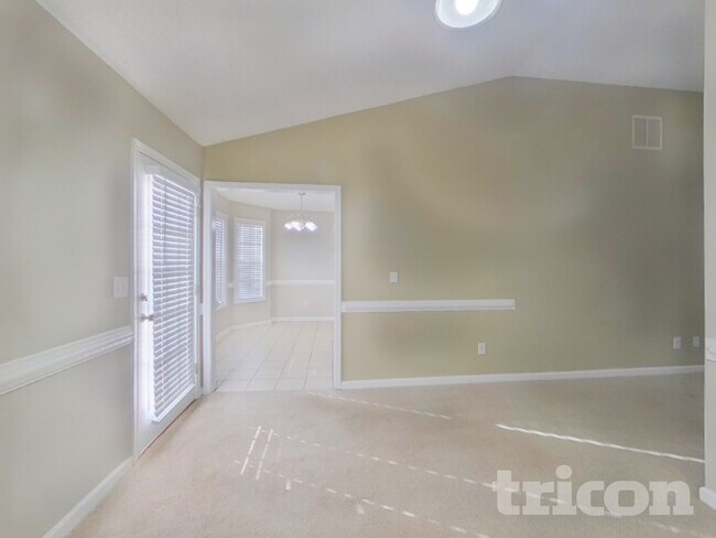 Foto del edificio - 159 Peachtree Glen Dr