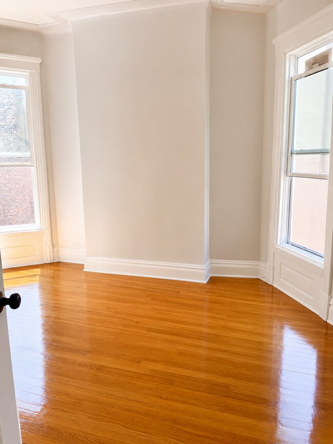 Foto del edificio - 4615 S Vincennes Ave