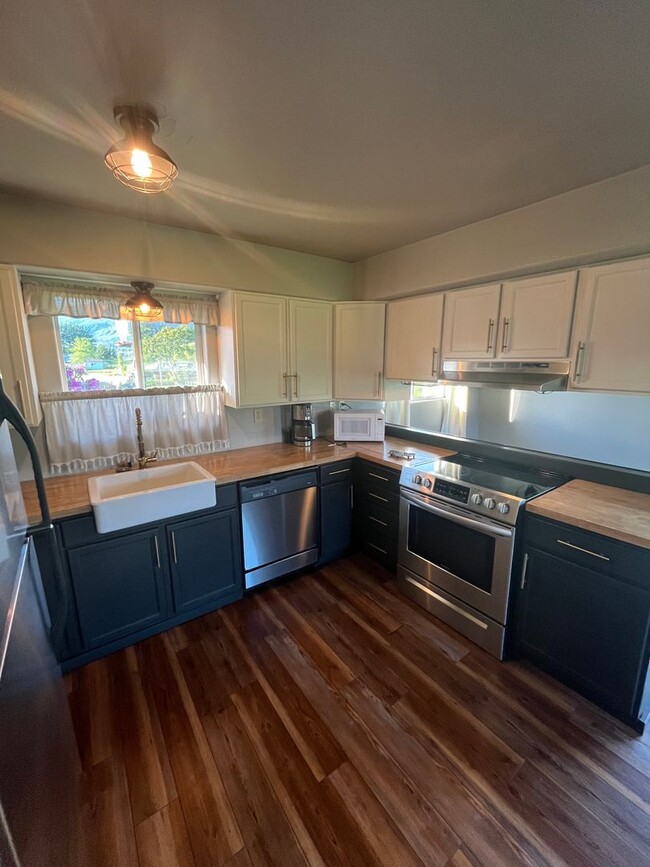 Foto del edificio - 9179 Harrison Rd