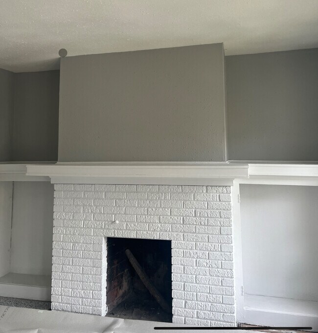 Building Photo - 3772 Pingree St