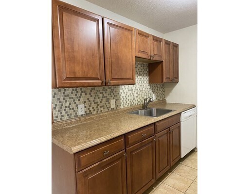 Foto del edificio - 59 Village Brook Ln
