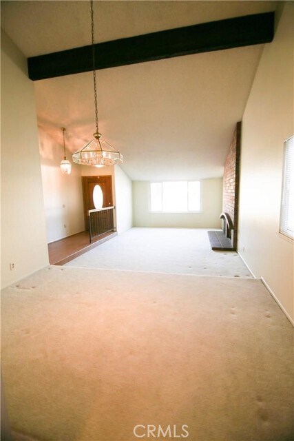 Foto del edificio - 6064 Lawrence St