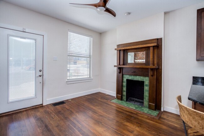 Foto del edificio - 3326 Quivas St