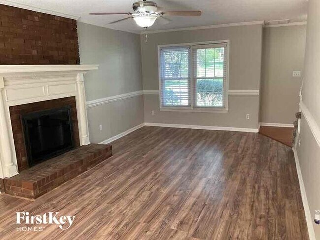 Foto del edificio - 2117 Mill House Ln