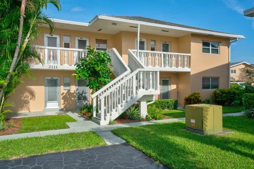 Foto principal - 2111 NE 1st Ct