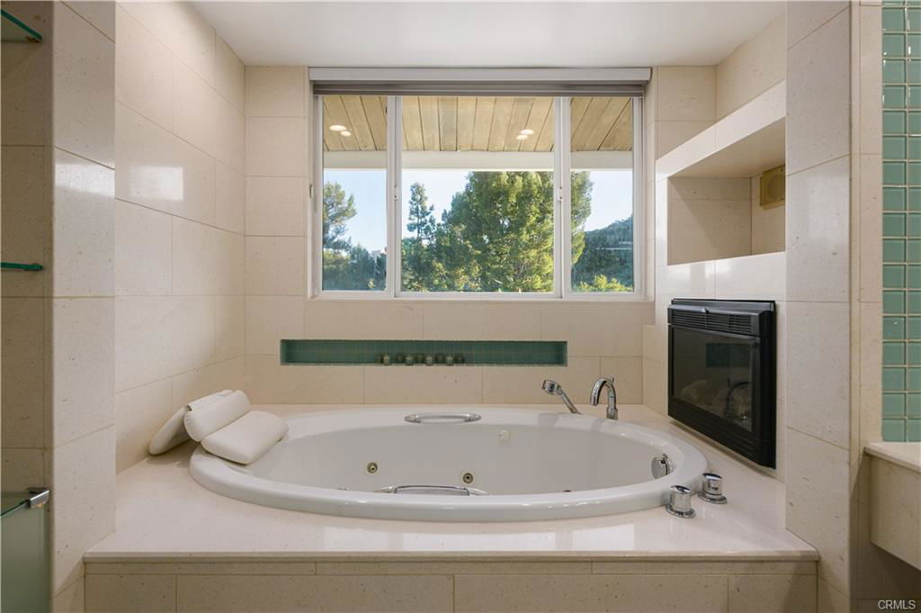 Foto principal - 11831 Bel Terrace