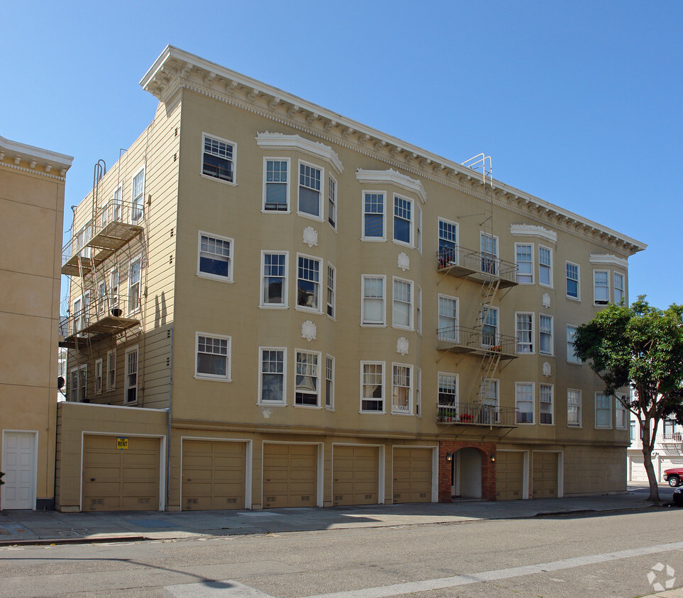 Building Photo - 75 Capra Way