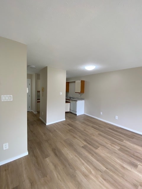 Building Photo - 1075 Edgett Rd