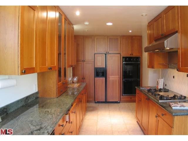 Kitchen - 10350 Lorenzo Dr