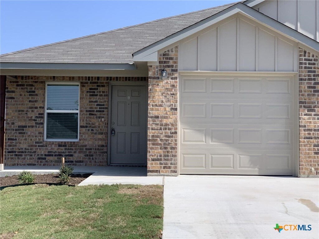 Foto principal - 716 Kimble Dr