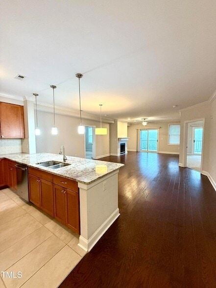 Building Photo - 732 Waterford Lake Dr