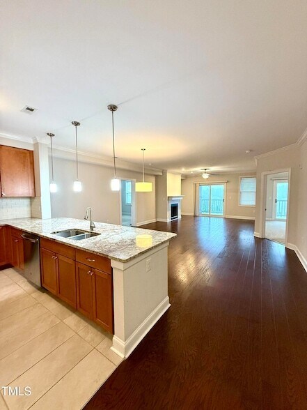 Foto del edificio - 732 Waterford Lake Dr