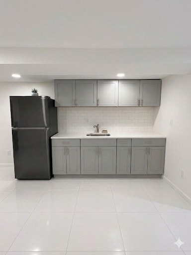 Building Photo - 2051 33rd St
