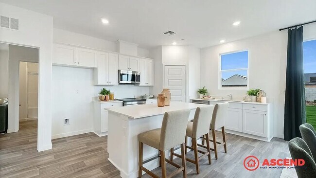 Foto del edificio - 3125 Riverwood Pk Dr
