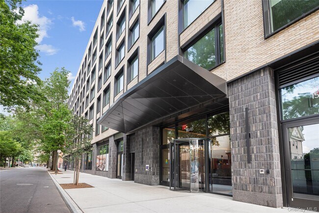 Foto del edificio - 15310 88th Ave
