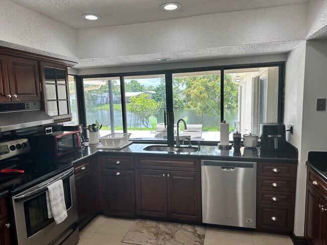 Foto del edificio - 10404 NW 5th Mnr