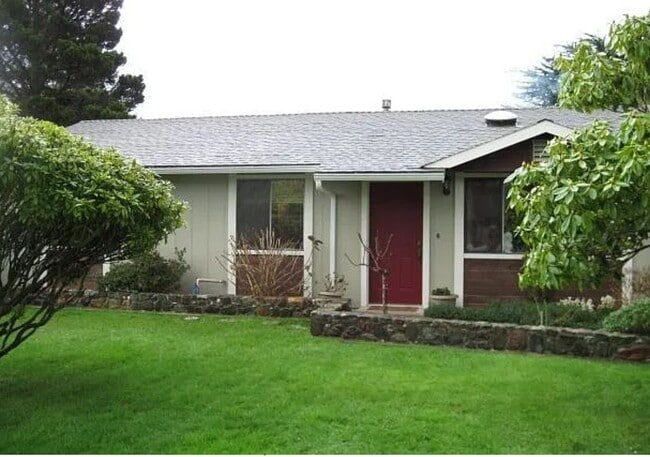 Building Photo - 1922 McKinleyville Ave