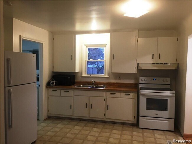 Foto del edificio - 541 Mary Ellen Rd