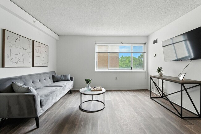Foto del edificio - 1711 Bellevue Ave