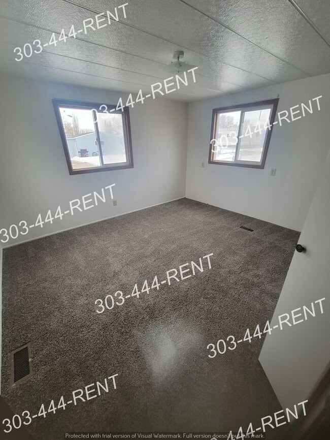 Building Photo - Log Lane Village 2 bedroom & 2 bathroom