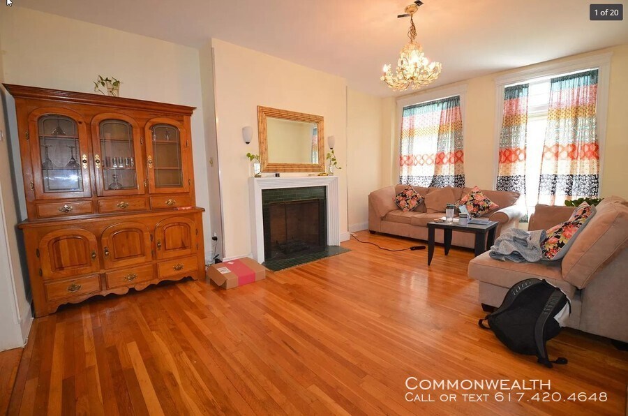 Primary Photo - Brookline Beacon Brownstone 4 bed 2 bath 8/1