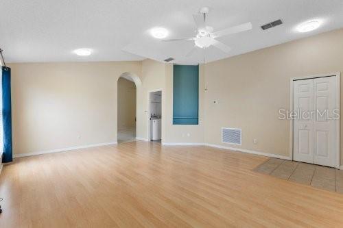 Foto del edificio - 128 White Marsh Cir