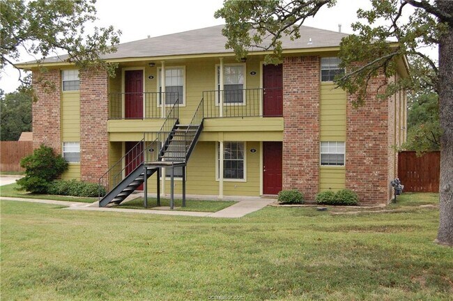 Foto del edificio - 2100 Southwood Dr