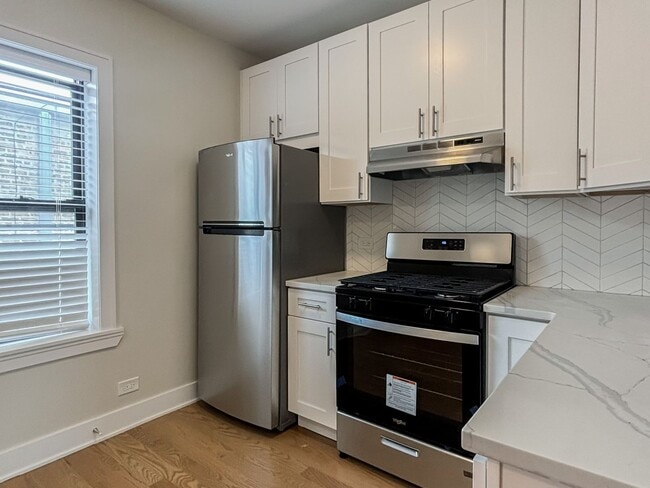 Foto del edificio - 4604 N Winchester Ave